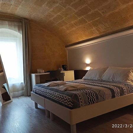 Hotel In & Out Matera Exterior foto