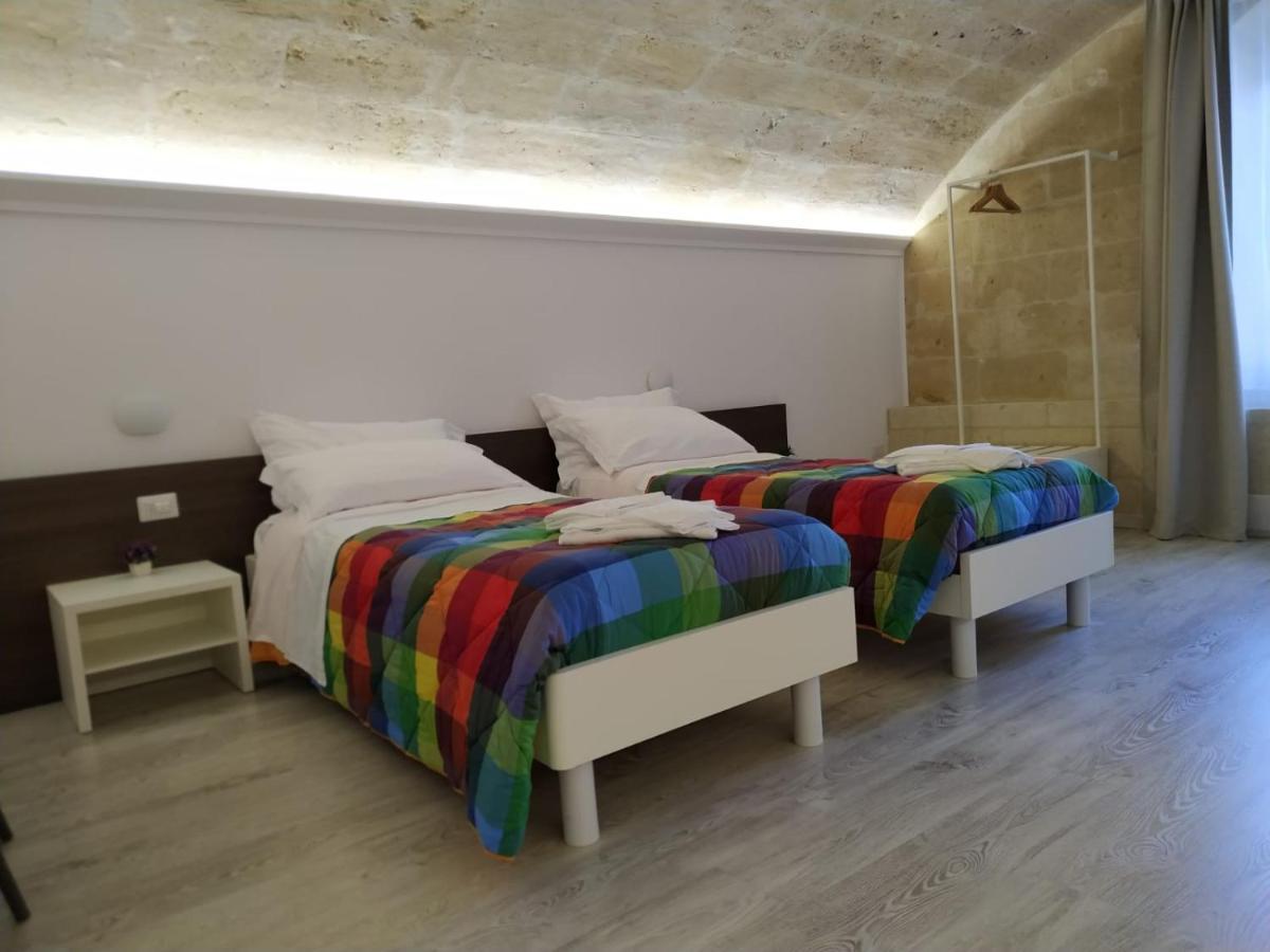 Hotel In & Out Matera Exterior foto